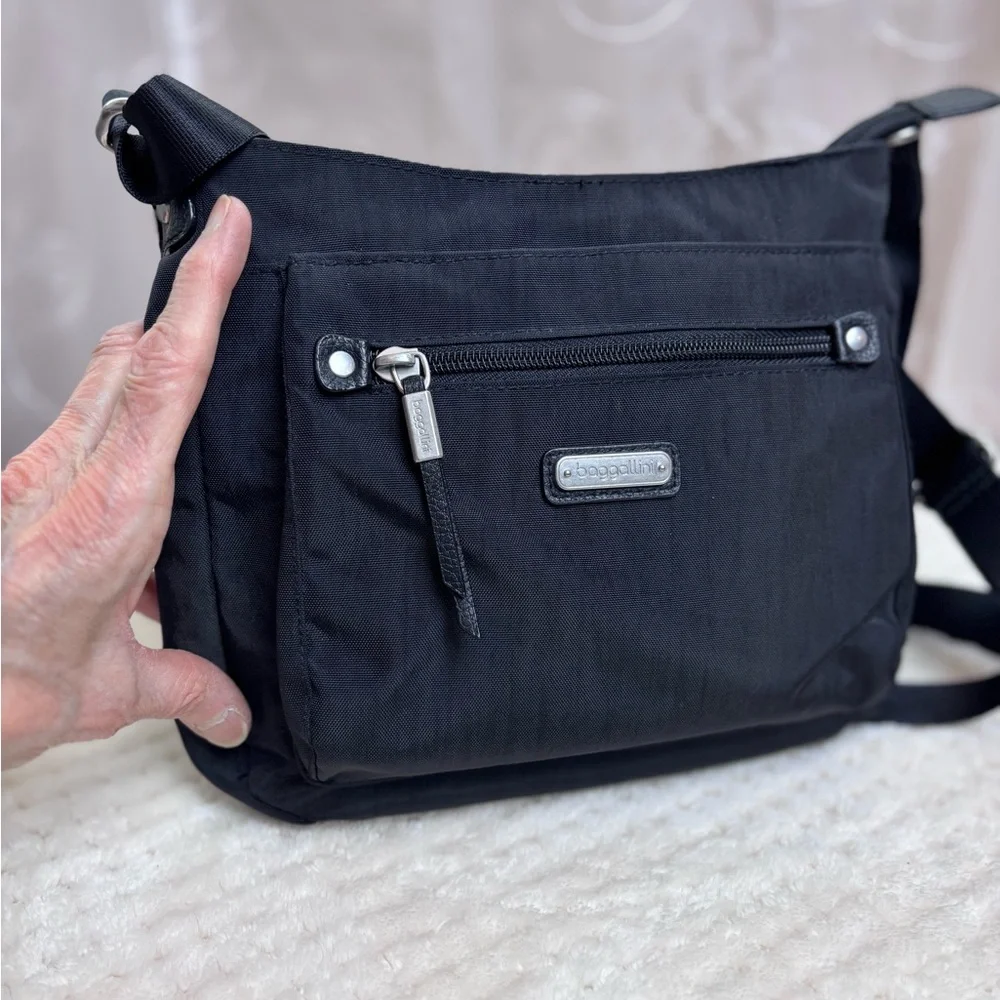 Baggallini Uptown Small Black Nylon Crossbody Bag